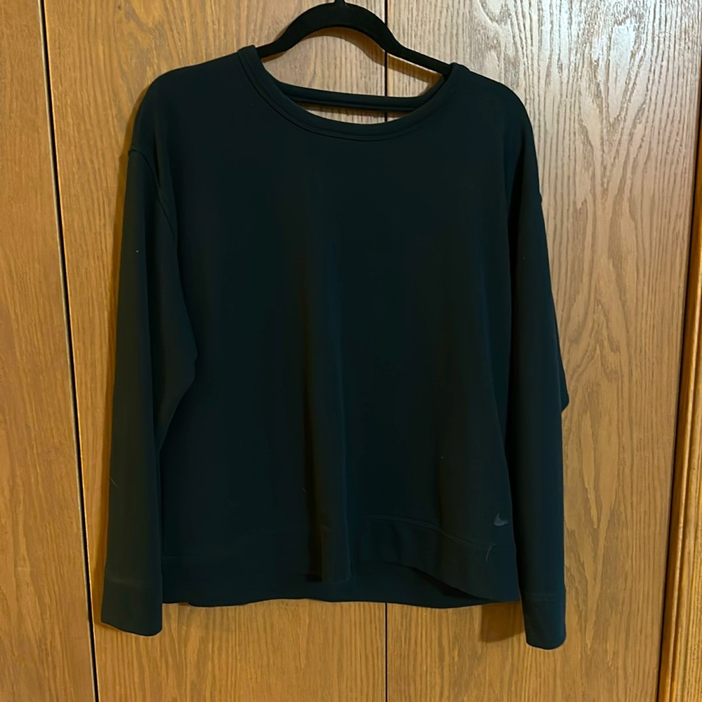 Nike V-back pullover